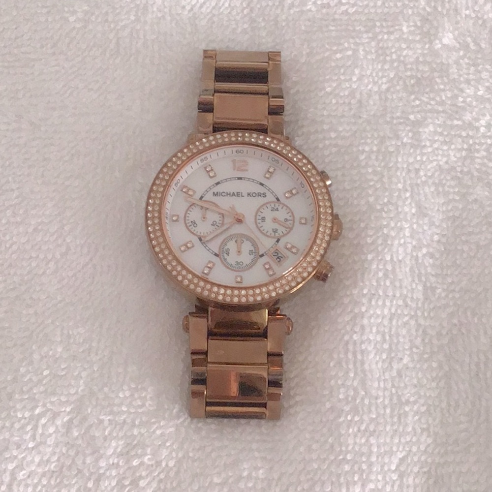 Michael kors mother mother of pearl rose gold